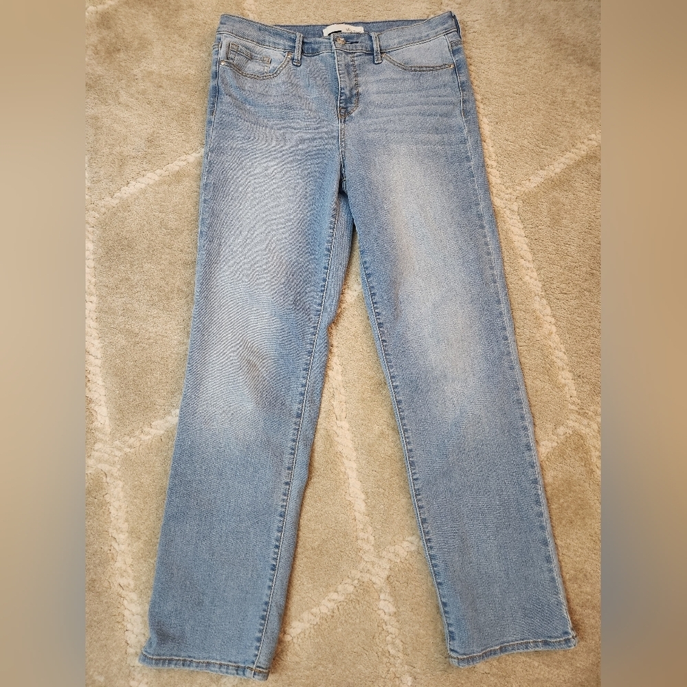 Light Wash Size 8 Women's Ella Mass Jeans